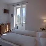 Hotel Pra De La Fam & 4*