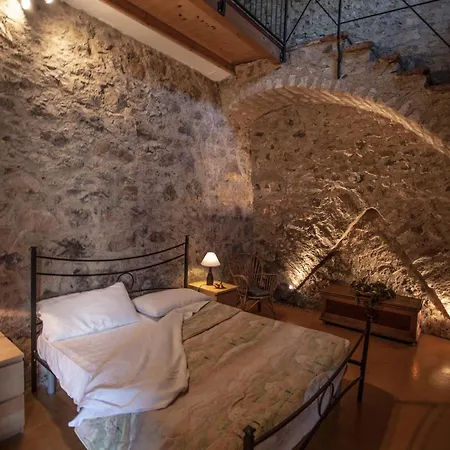 Pra De La Fam Bed & Breakfast Tignale