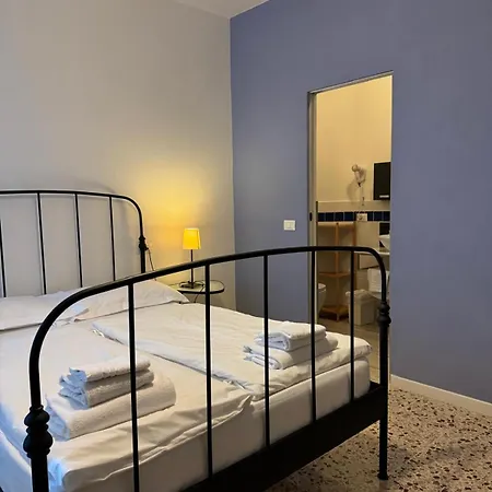 Pra De La Fam Bed & Breakfast *