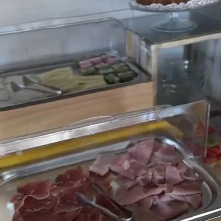 Pra De La Fam 住宿加早餐酒店 提尼亚类