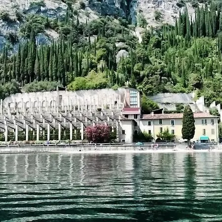 Prà De La Fam Hotel 4*