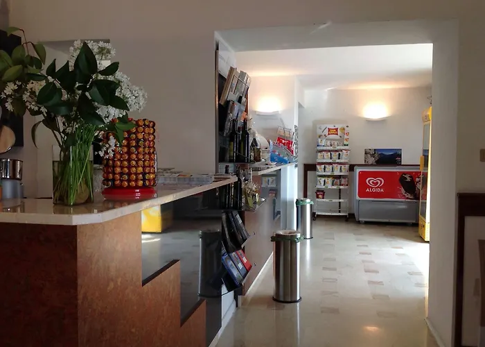 Hotel Prà De La Fam Tignale