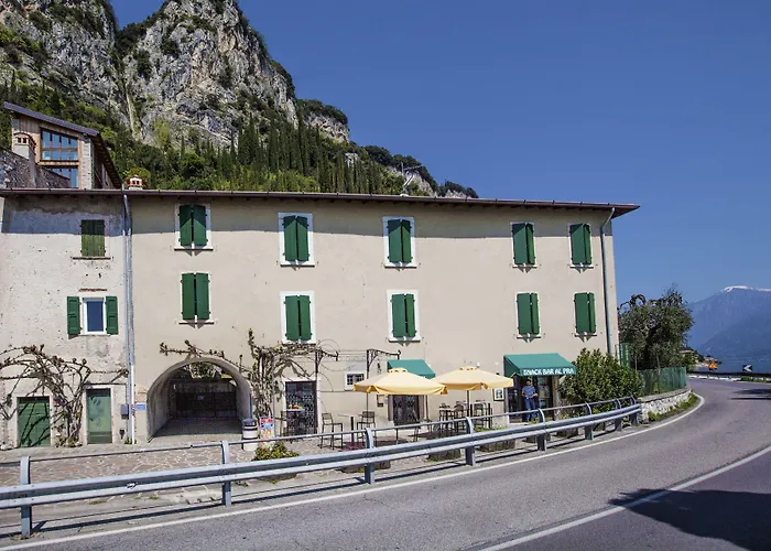 Prà De La Fam Hotel 4*