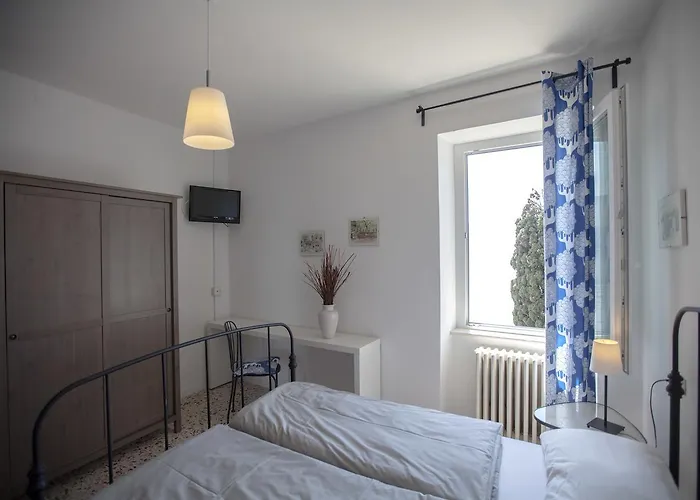 Prà De La Fam Hotel