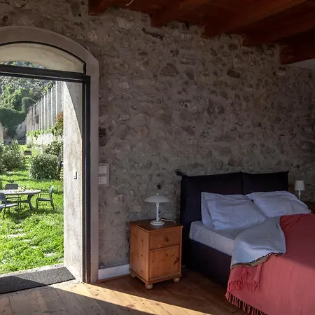 Pra De La Fam Bed & Breakfast
